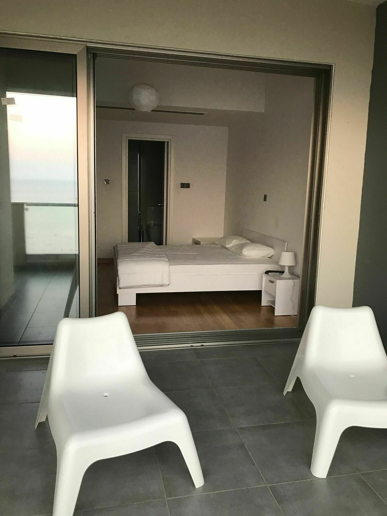 Finikoudes Luxury Apartments Larnaca Dış mekan fotoğraf