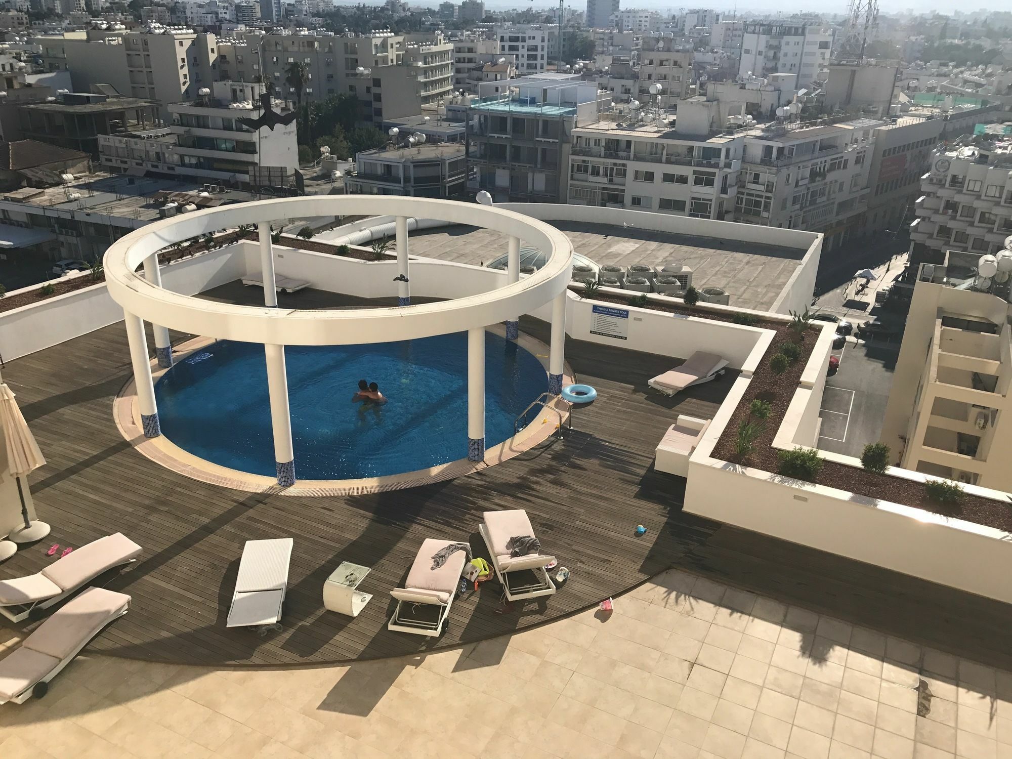 Finikoudes Luxury Apartments Larnaca Dış mekan fotoğraf