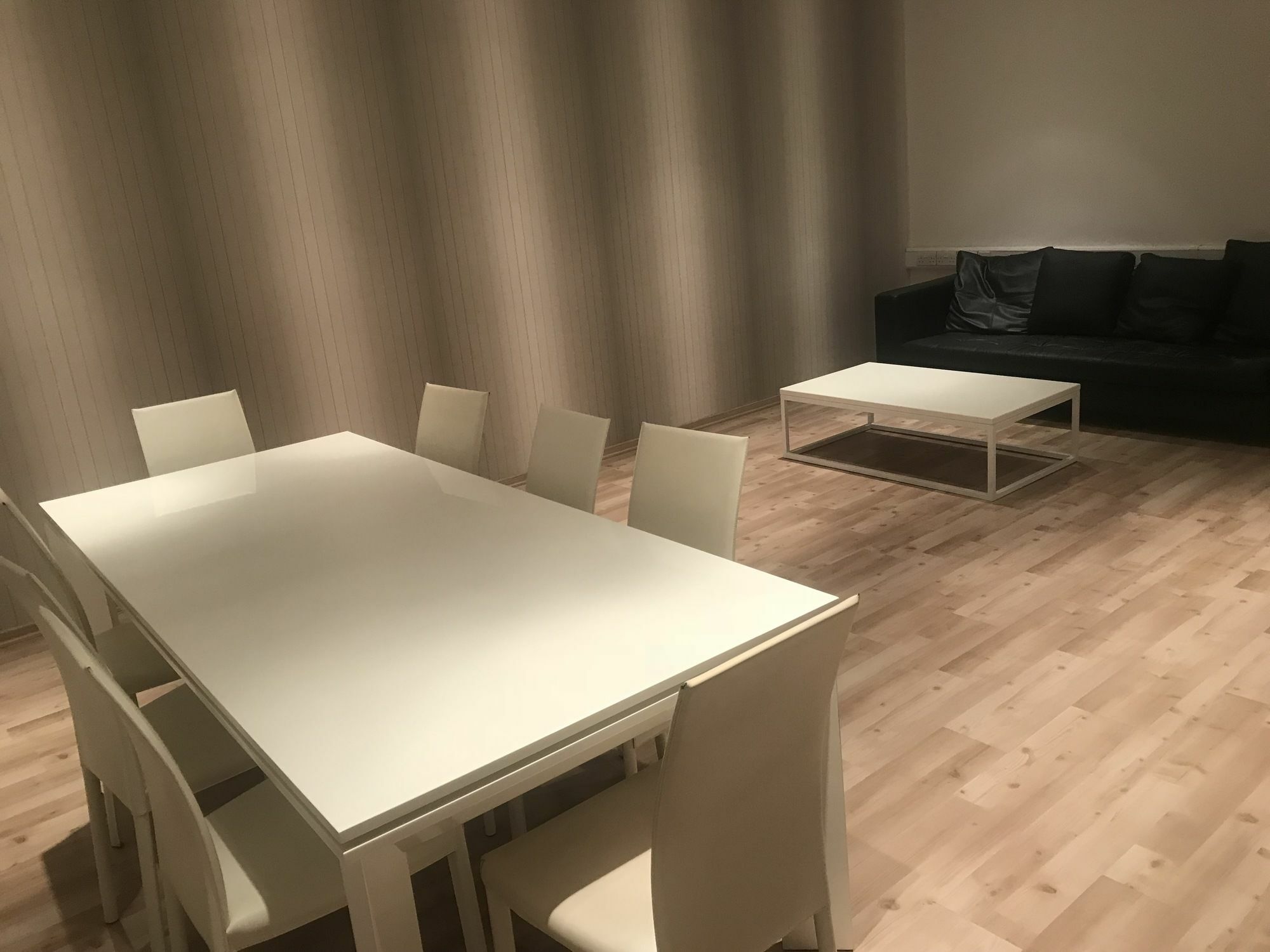 Finikoudes Luxury Apartments Larnaca Dış mekan fotoğraf