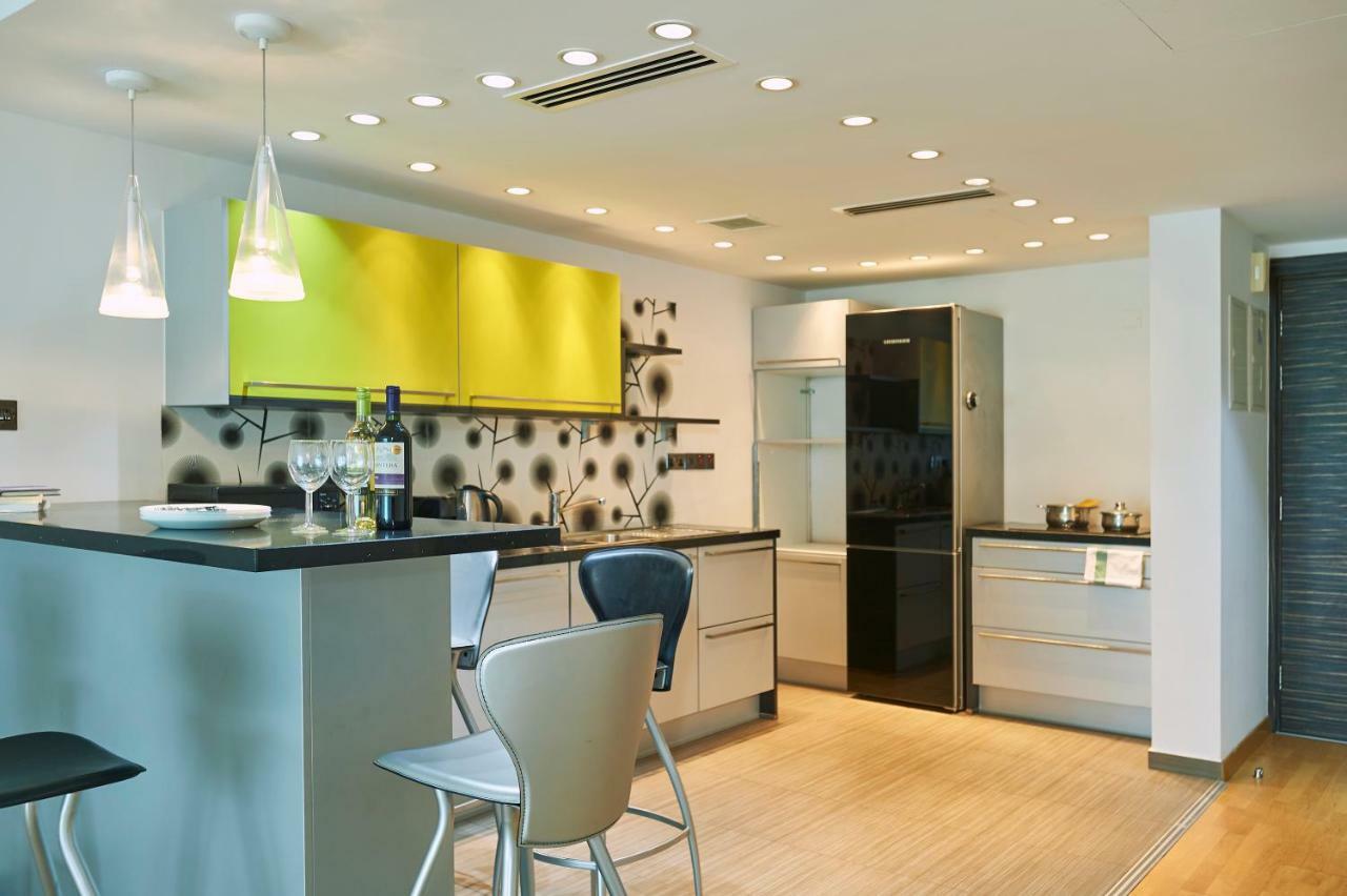 Finikoudes Luxury Apartments Larnaca Dış mekan fotoğraf
